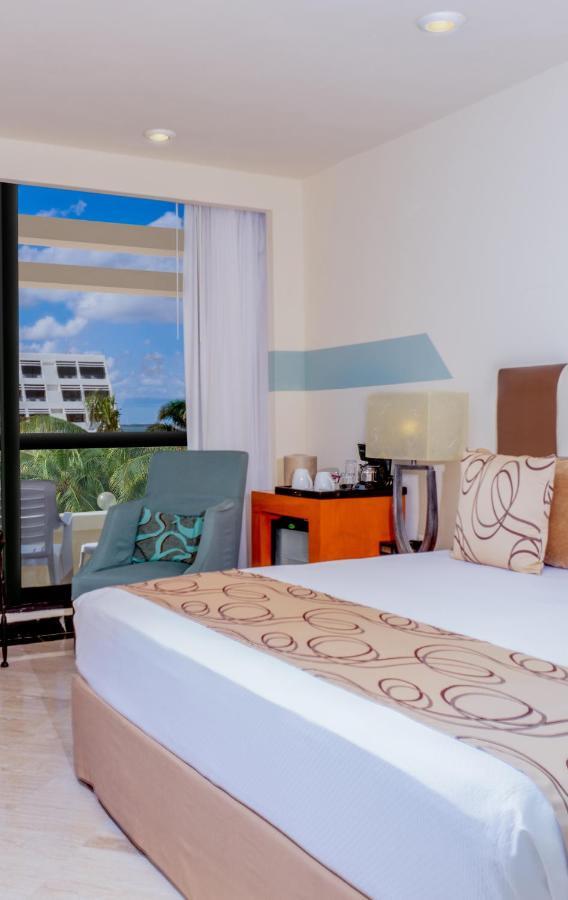 Oh! Cancun On The Beach By Oasis Exteriör bild